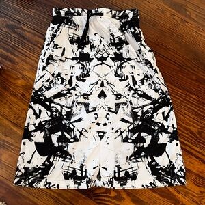 Black and white swim skirt with leggings inside